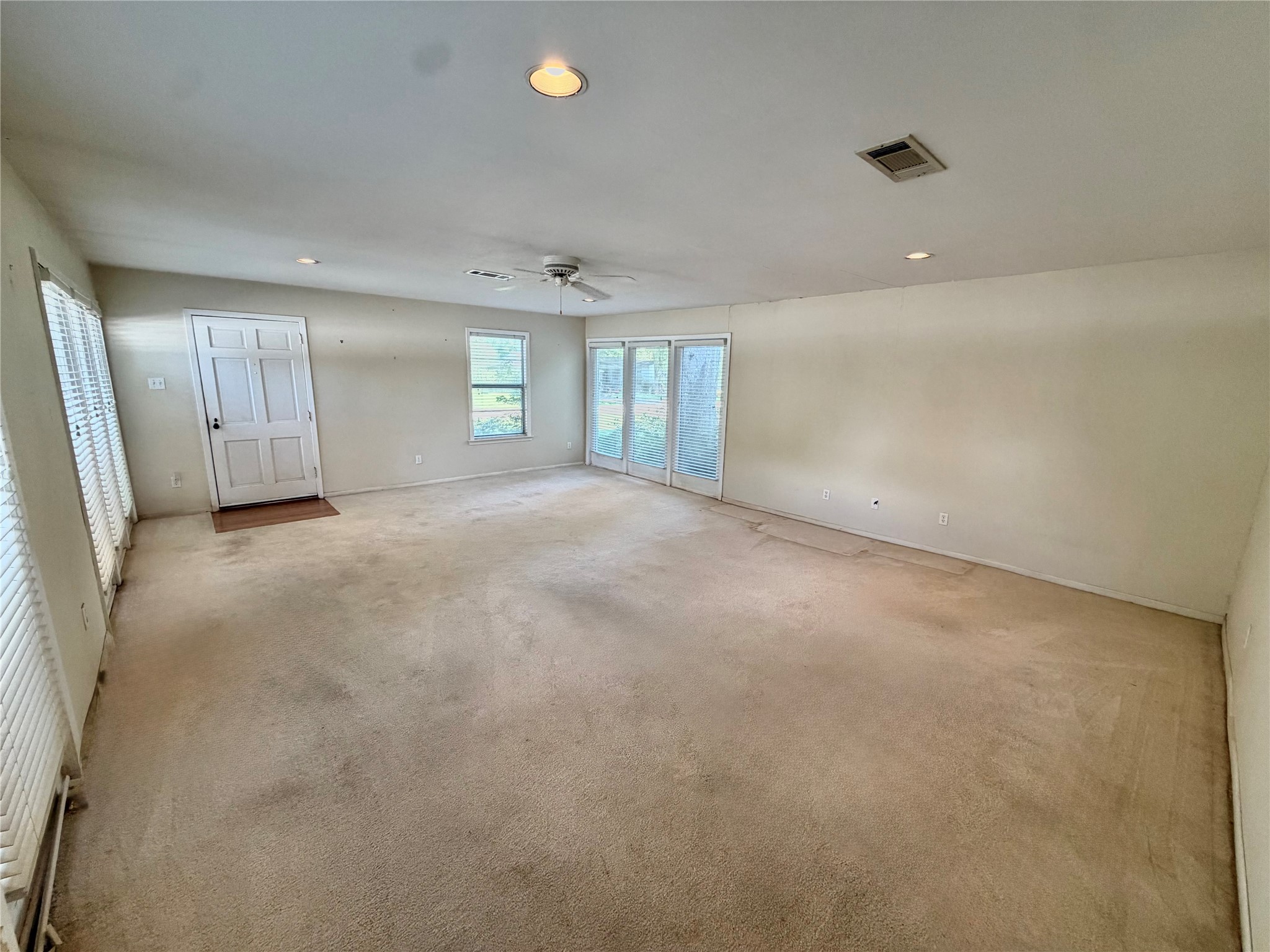 705 Shady Lane Angleton, TX 77515 - Photo 5 of 22