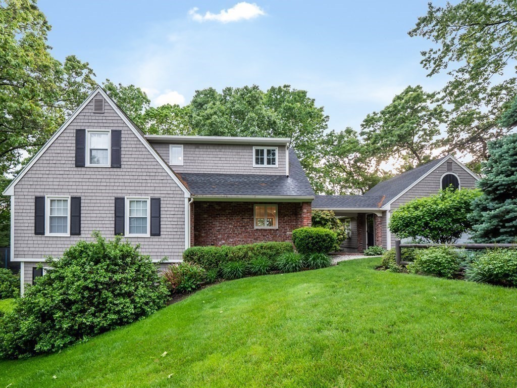 10 Rock O Dundee Road Andover, MA 01810 - Photo 1 of 33 Gallery Image 1