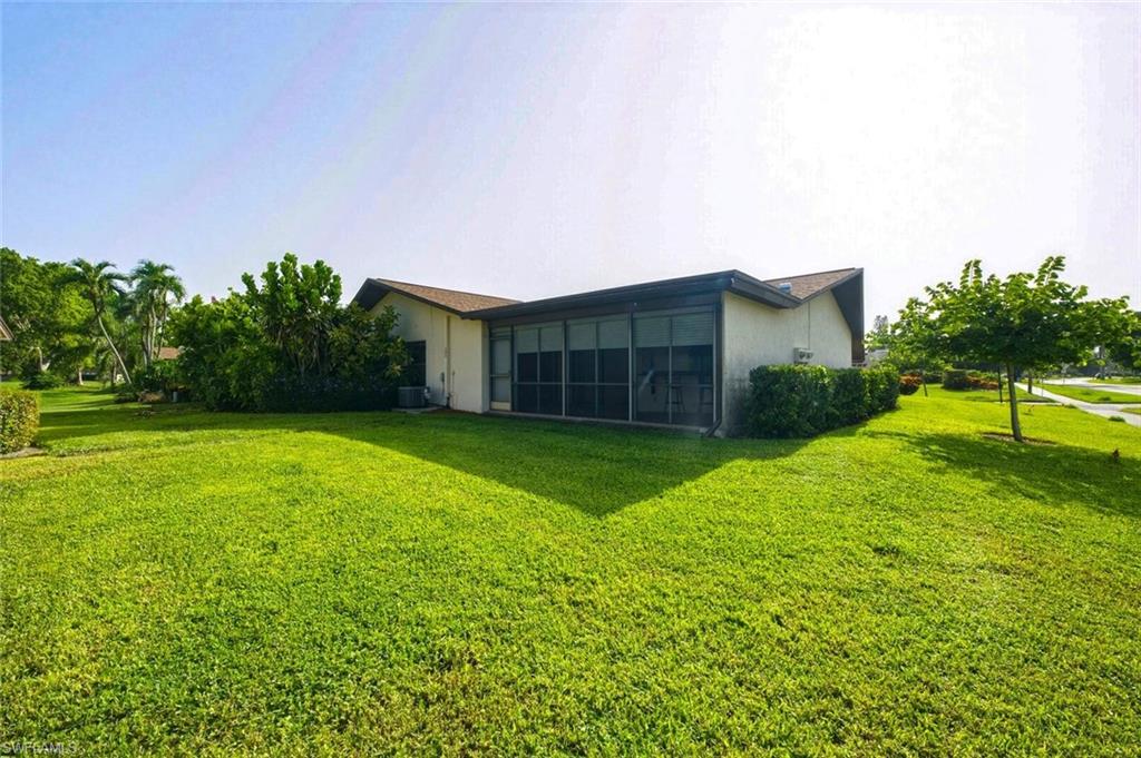 102 Round Key Circle, Unit G3 Naples, FL 34112 - Photo 32 of 34