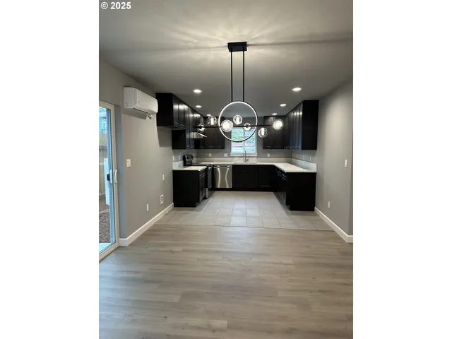 $619,000 | 4823 Southeast 118th Place, Portland, OR 97266