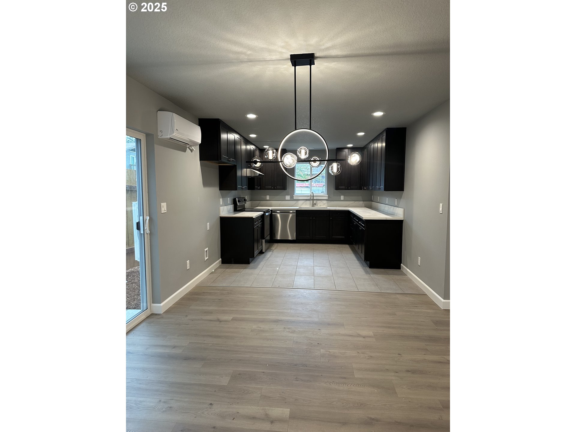 4823 Southeast 118th Place Portland, OR 97266 - Photo 4 of 7