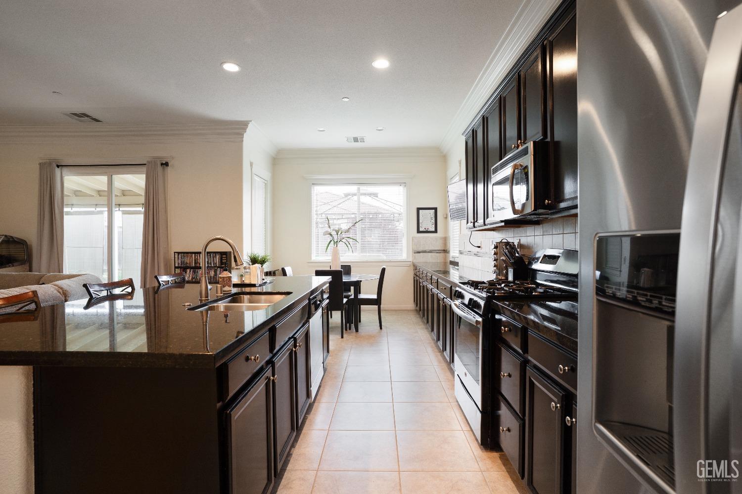 Undisclosed Address Bakersfield, CA 93314 - Photo 14 of 42 a kitchen with lots of counter top space