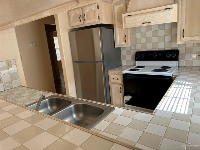 $750 | 1815 West Portales Drive, Edinburg, TX 78541