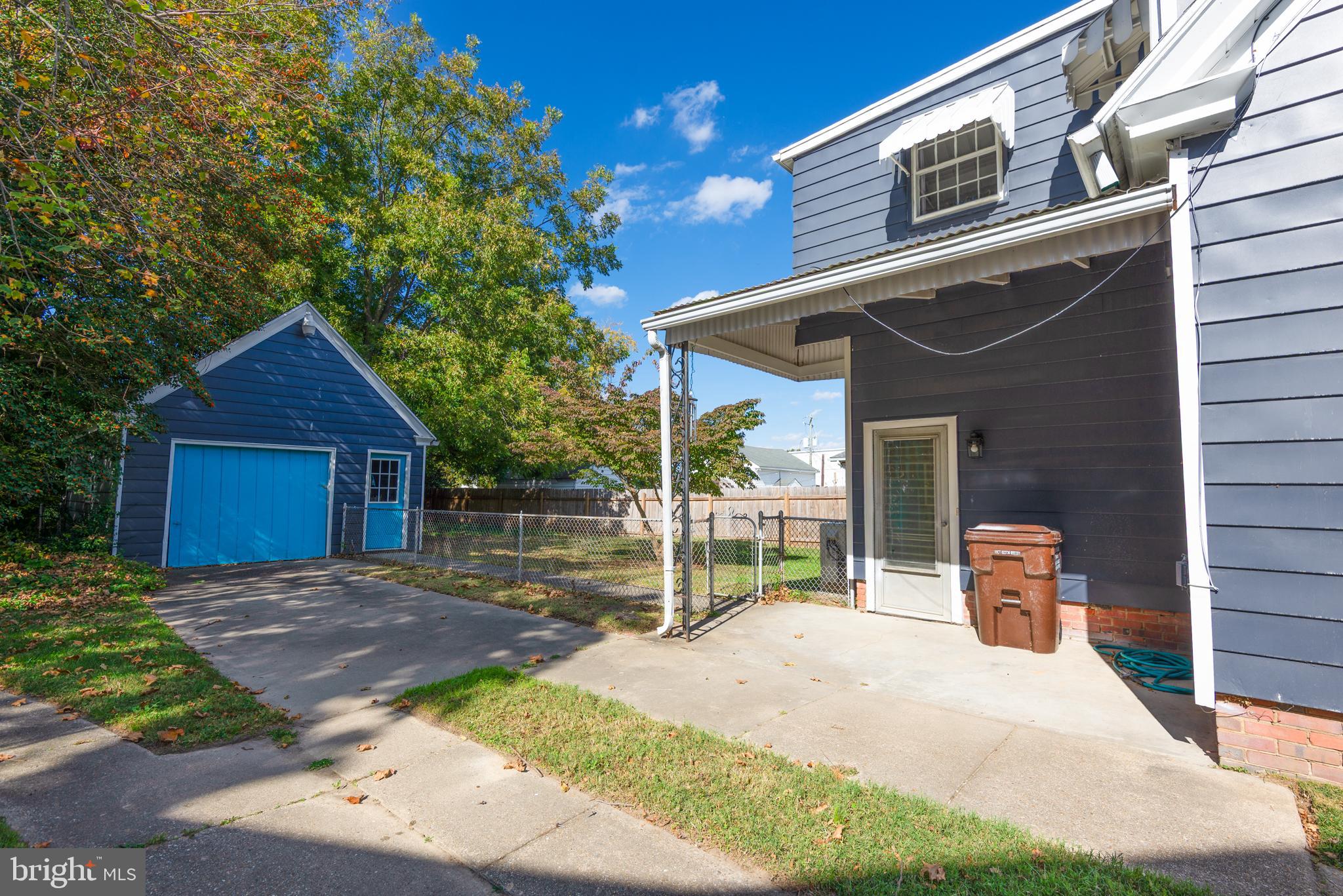 107 Rambler Road Cambridge, MD 21613 - Photo 27 of 28 a view of a house with a patio