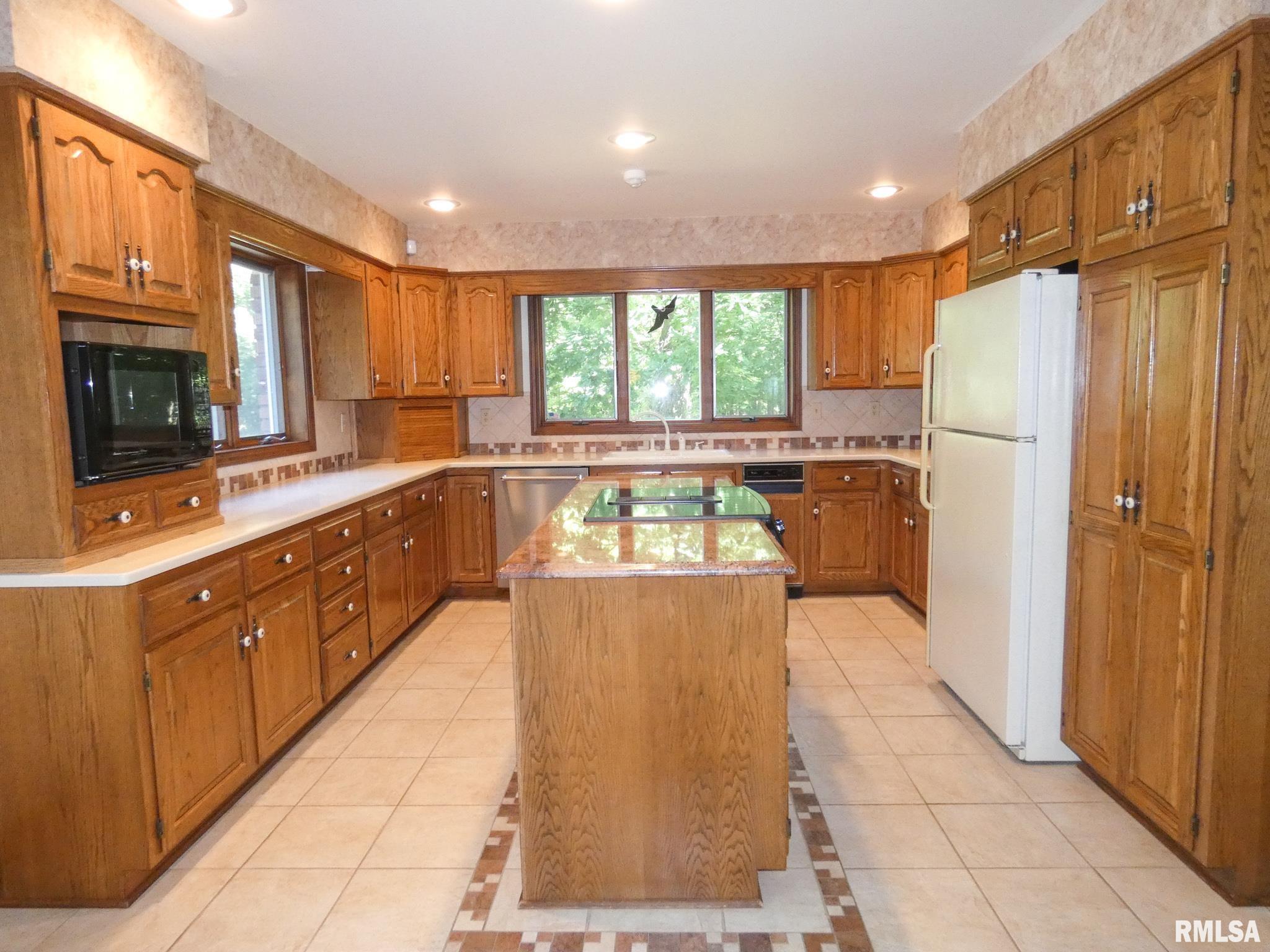 6 Roth Court Metamora, IL 61548 - Photo 18 of 54 Gallery Image 18