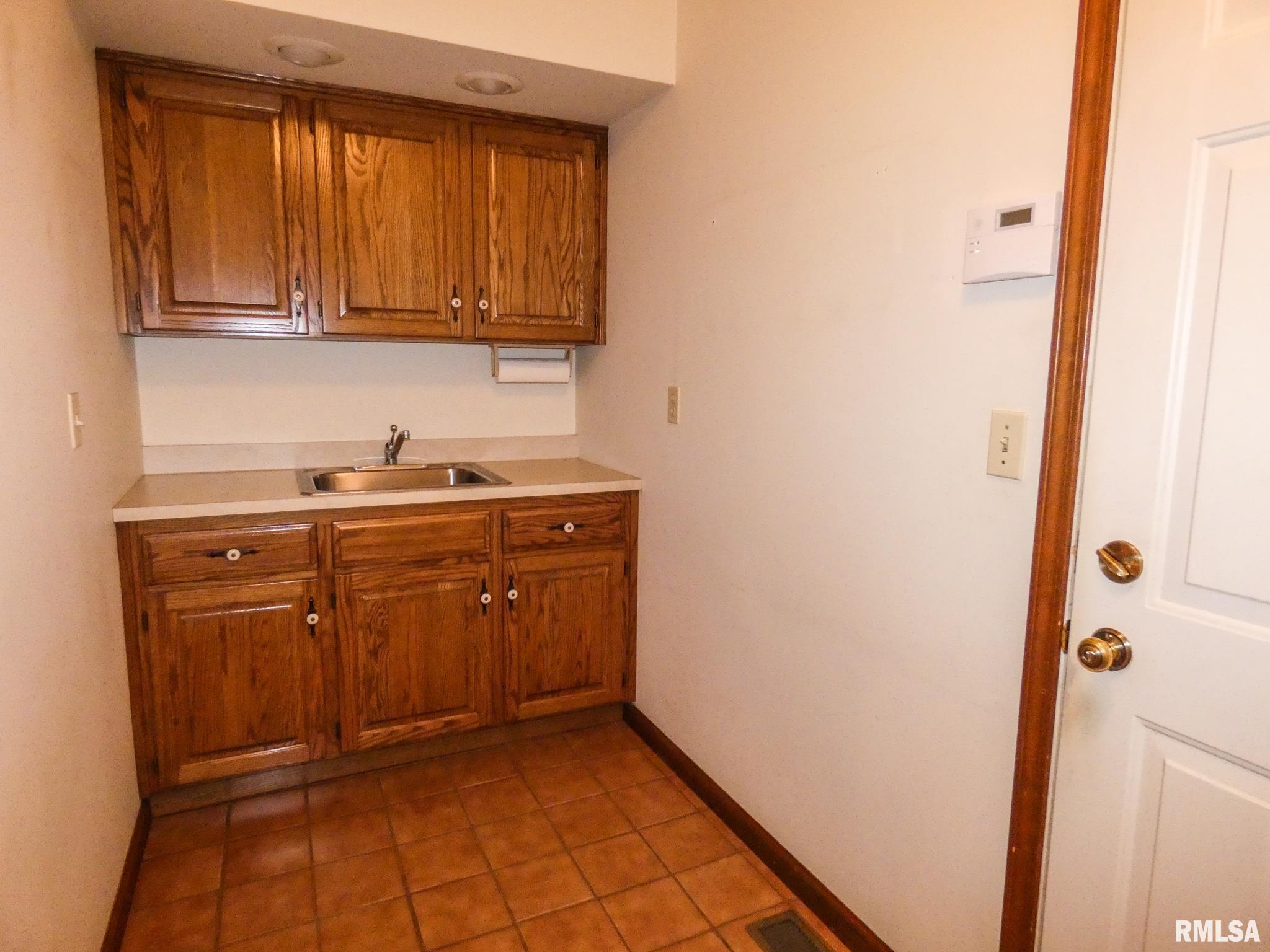 6 Roth Court Metamora, IL 61548 - Photo 27 of 54 Gallery Image 27