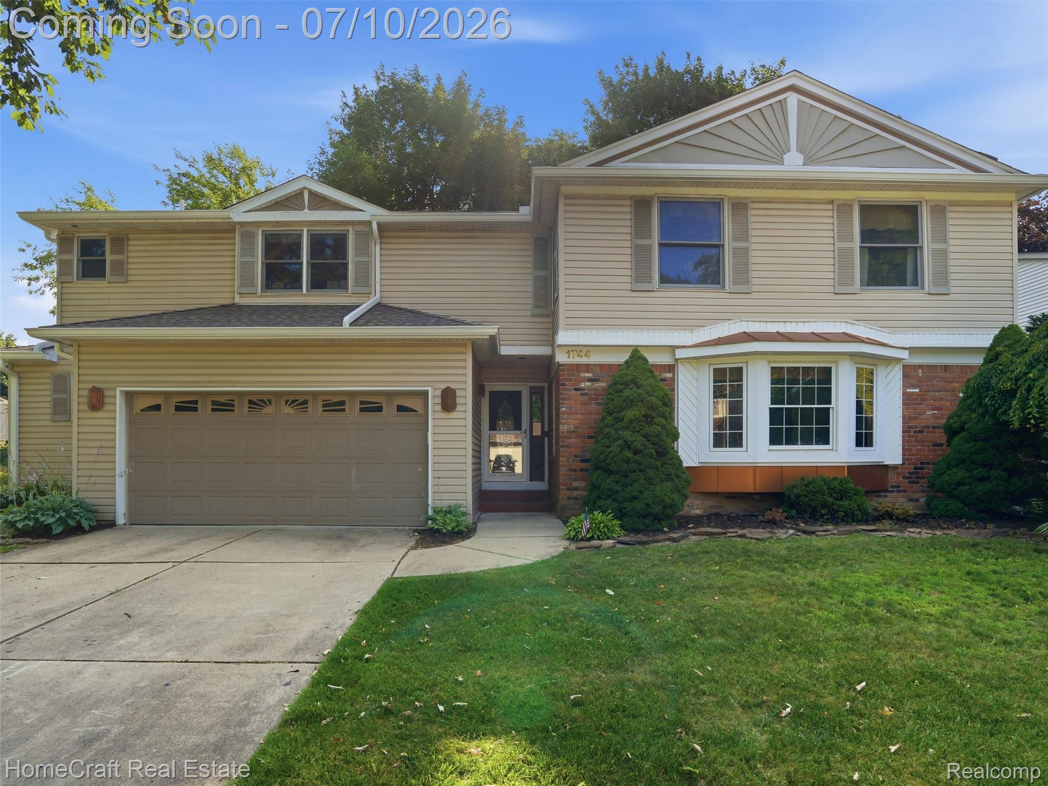 1744 Walnut Ridge Circle Canton, MI 48187 - Photo 2 of 46 02-DSC01012.jpg