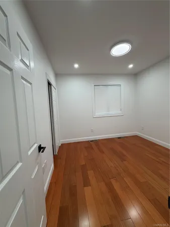 $2,800 | 43-35 189th Street, Unit 1R | Auburndale