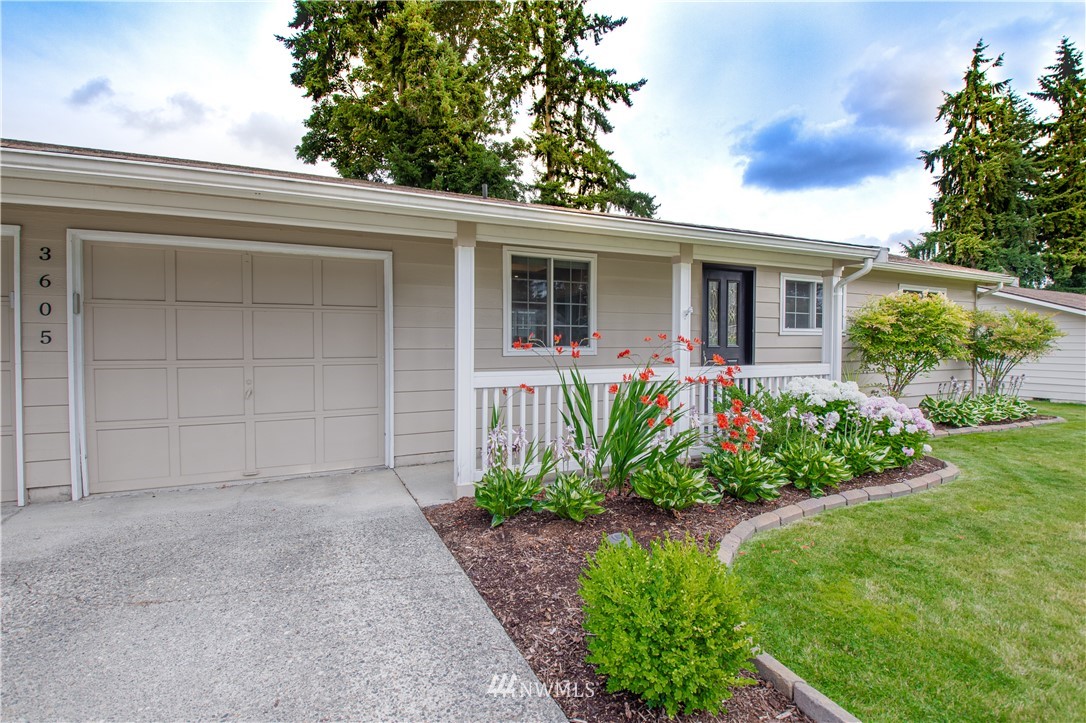 3605 199th Street Southeast Bothell, WA 98012 - Photo 2 of 20 Gallery Image 2