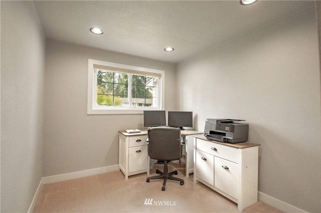 3605 199th Street Southeast Bothell, WA 98012 - Photo 13 of 20 Gallery Image 13