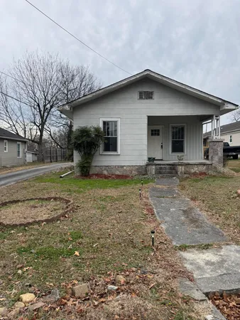 $1,600 | 1708 McBrien Road, Chattanooga, TN 37412