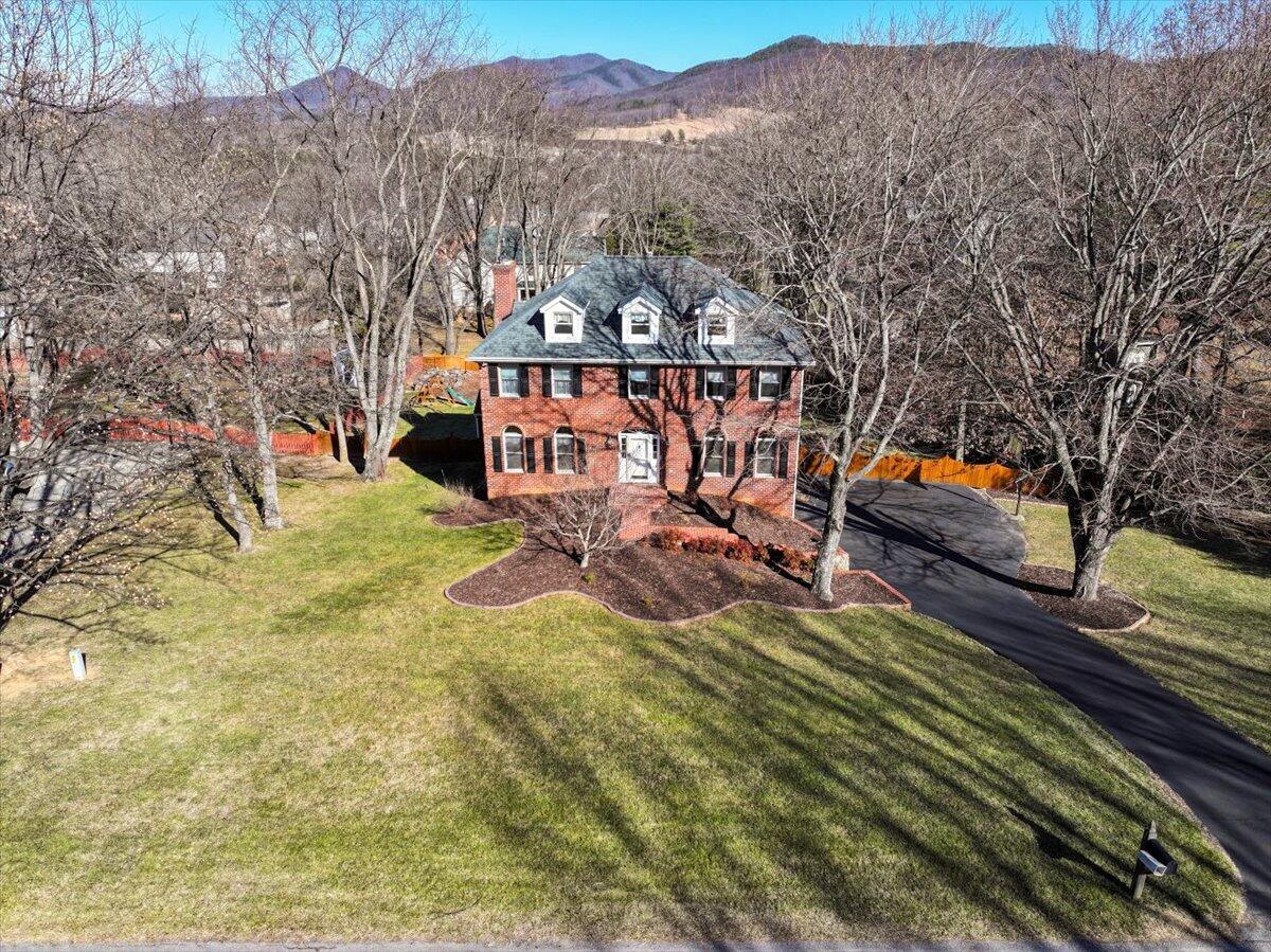 681 Stayman Road Roanoke, VA 24019 - Photo 55 of 88 55-DJI_20260119124433_0004_D