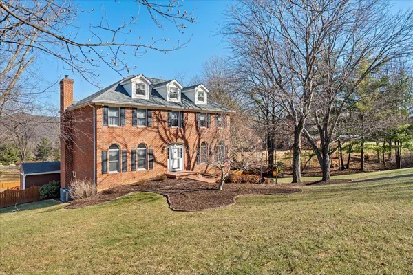 $599,000 | 681 Stayman Road, Roanoke, VA 24019