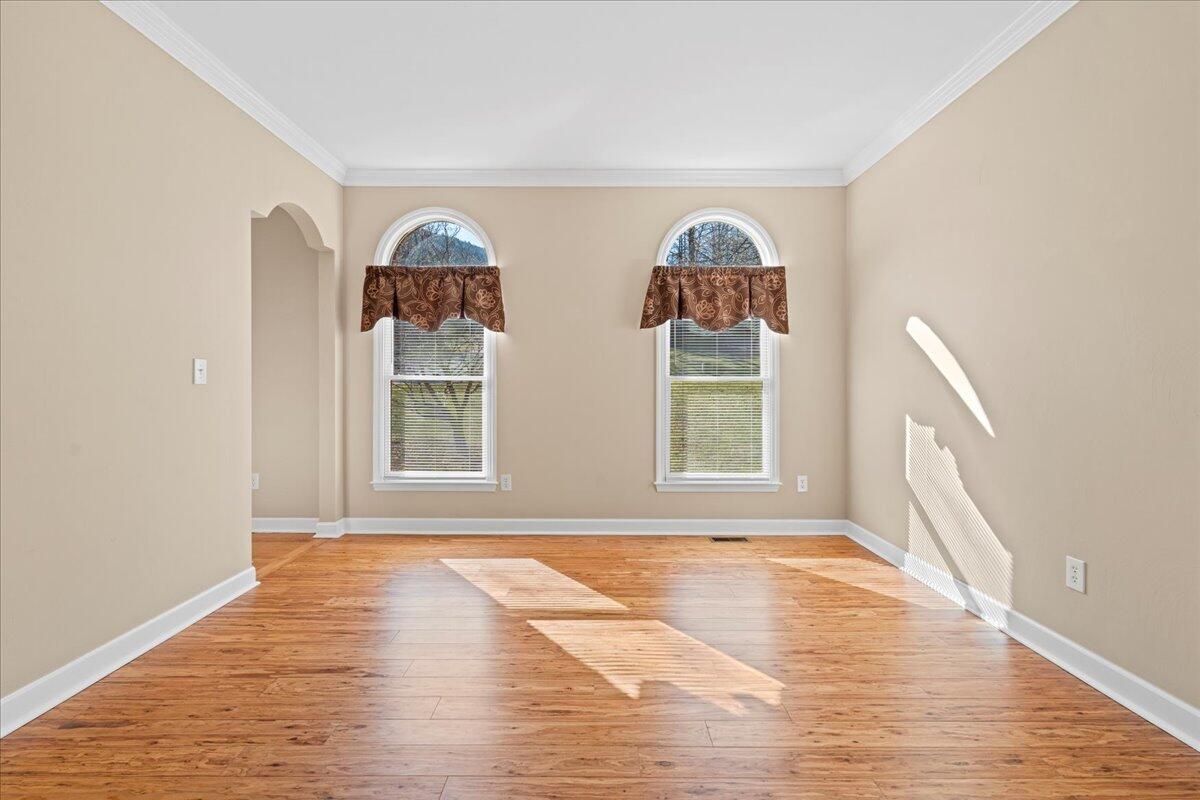 681 Stayman Road Roanoke, VA 24019 - Photo 7 of 88 07-DSC0812