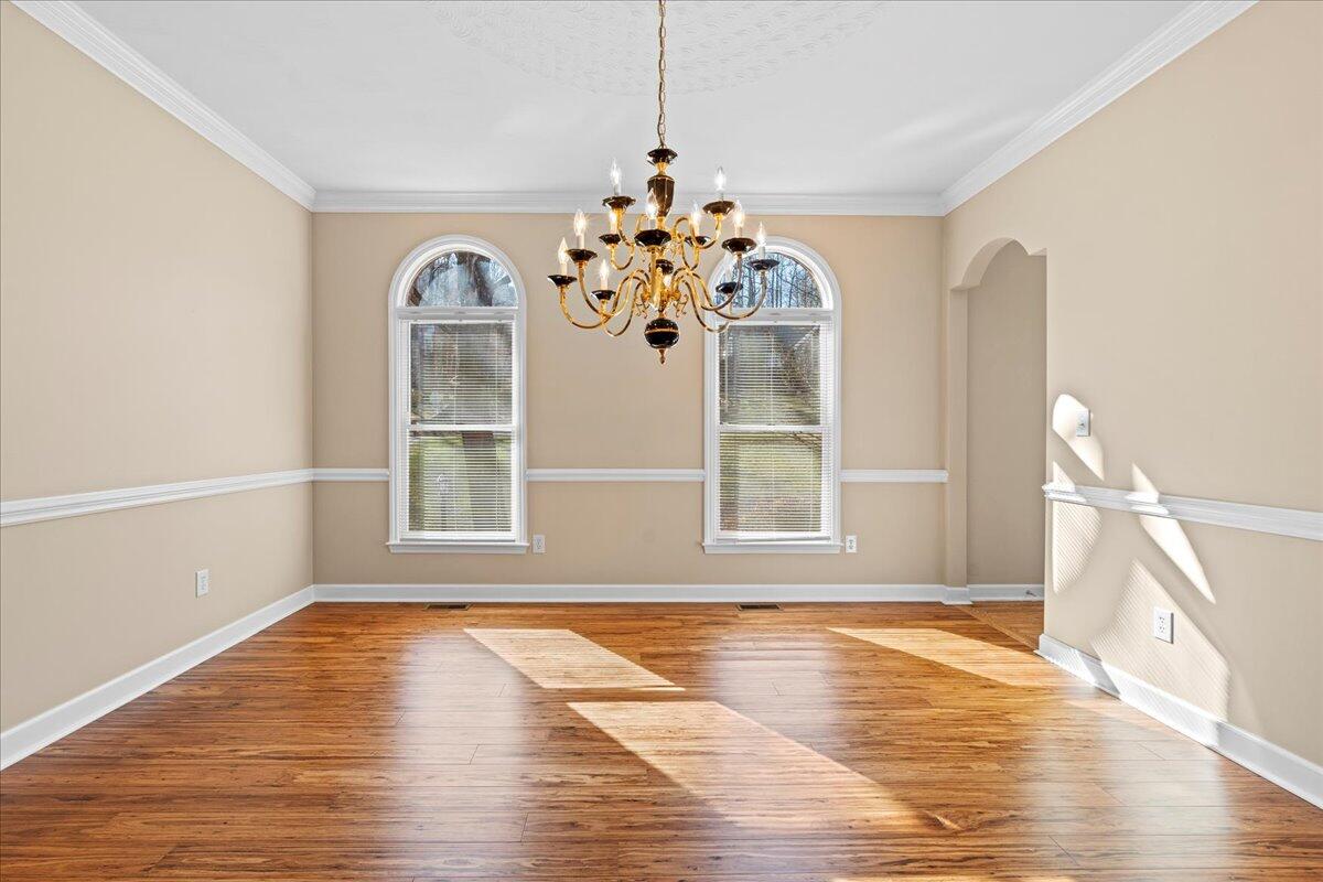 681 Stayman Road Roanoke, VA 24019 - Photo 9 of 88 09-DSC0822