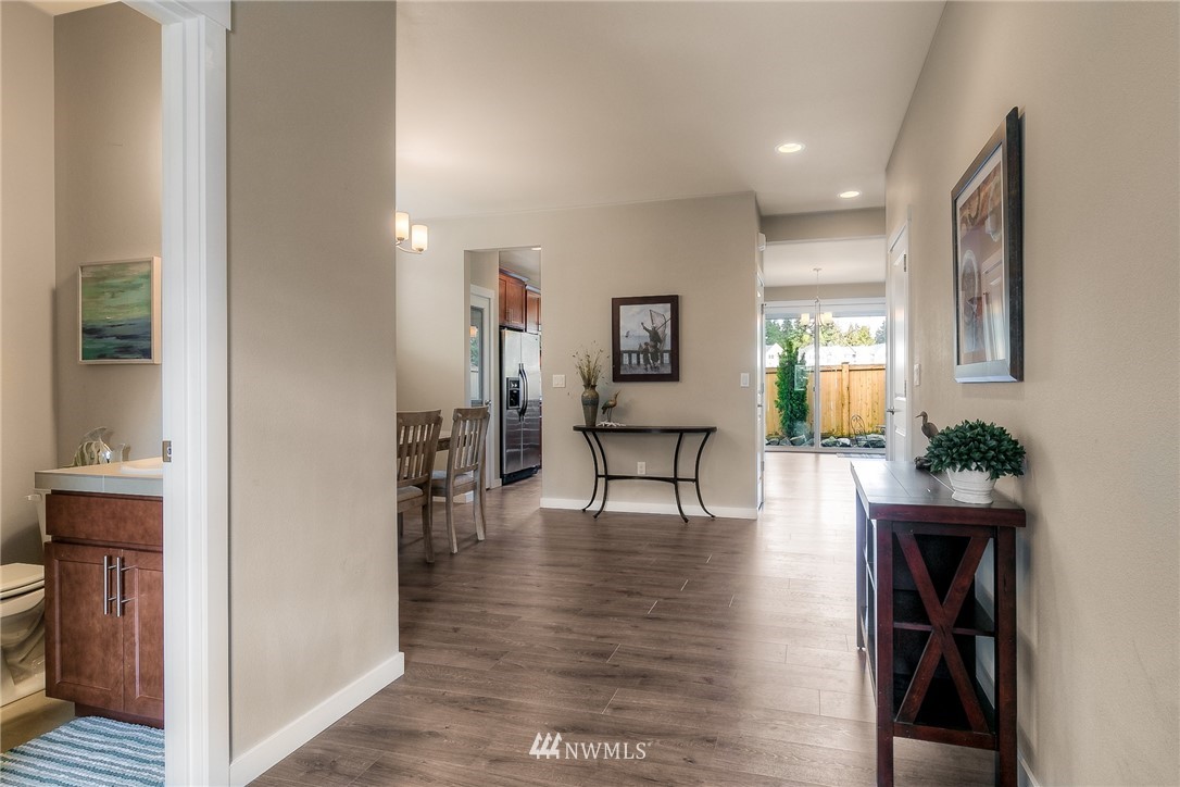 1603 170th Street Southeast Bothell, WA 98012 - Photo 2 of 17 Gallery Image 2