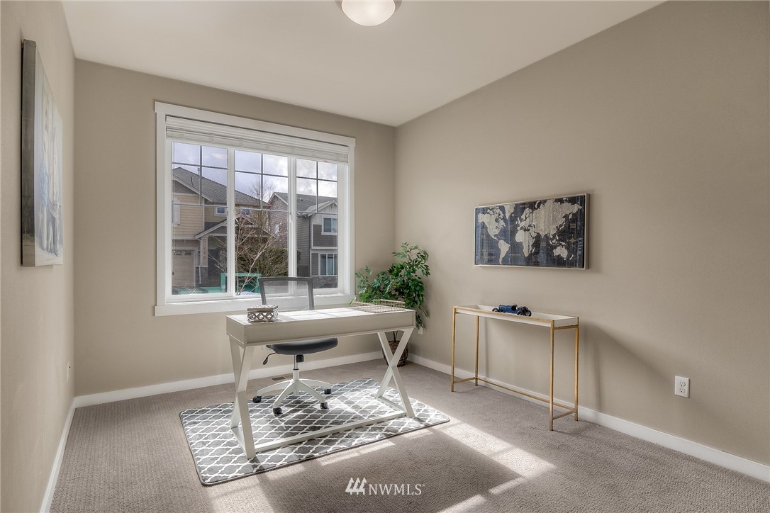 1603 170th Street Southeast Bothell, WA 98012 - Photo 4 of 17 Gallery Image 4