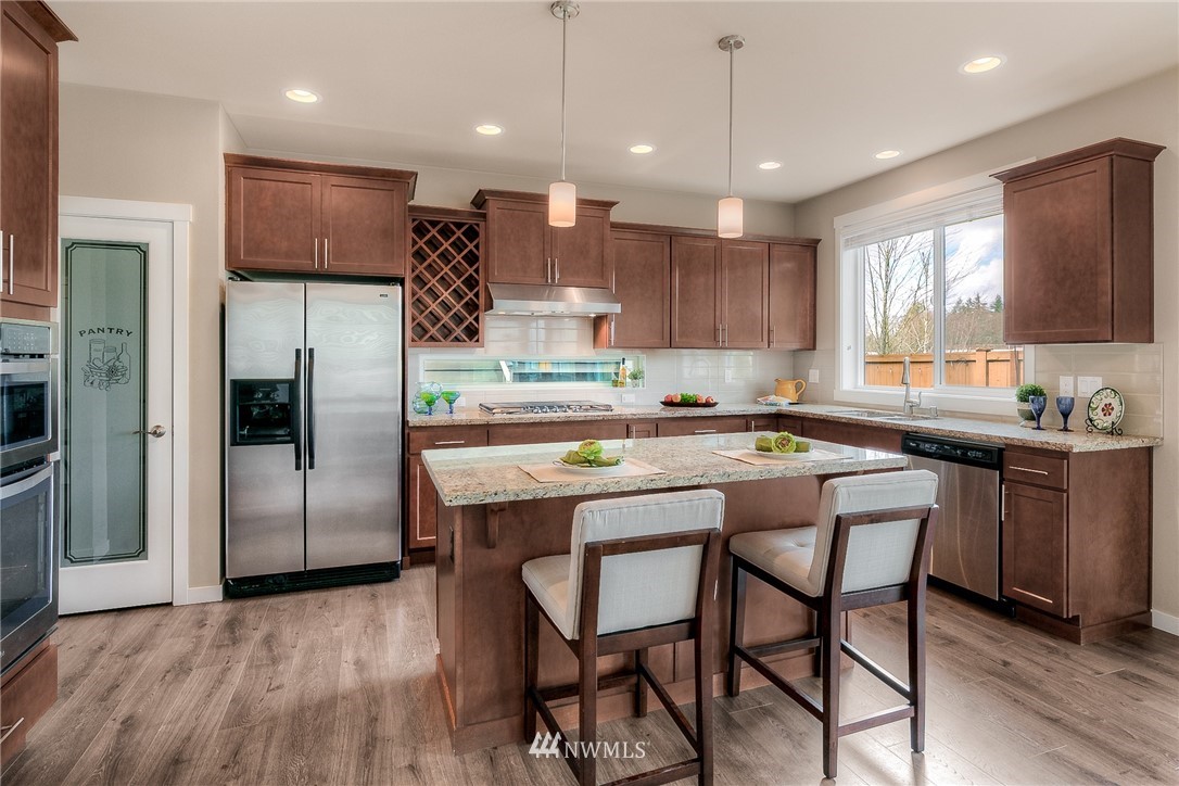 1603 170th Street Southeast Bothell, WA 98012 - Photo 6 of 17 Gallery Image 6