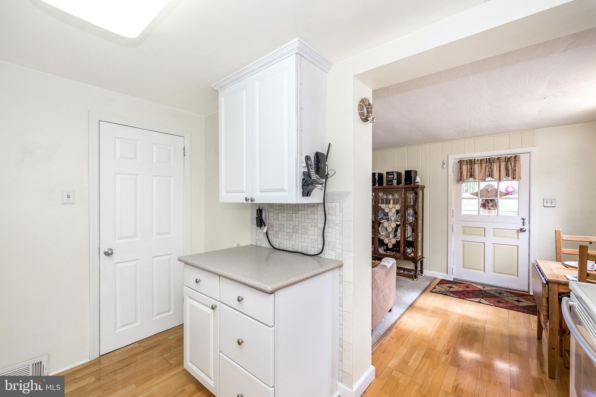 1437 Steel Road Havertown, PA 19083 - Photo 15 of 51