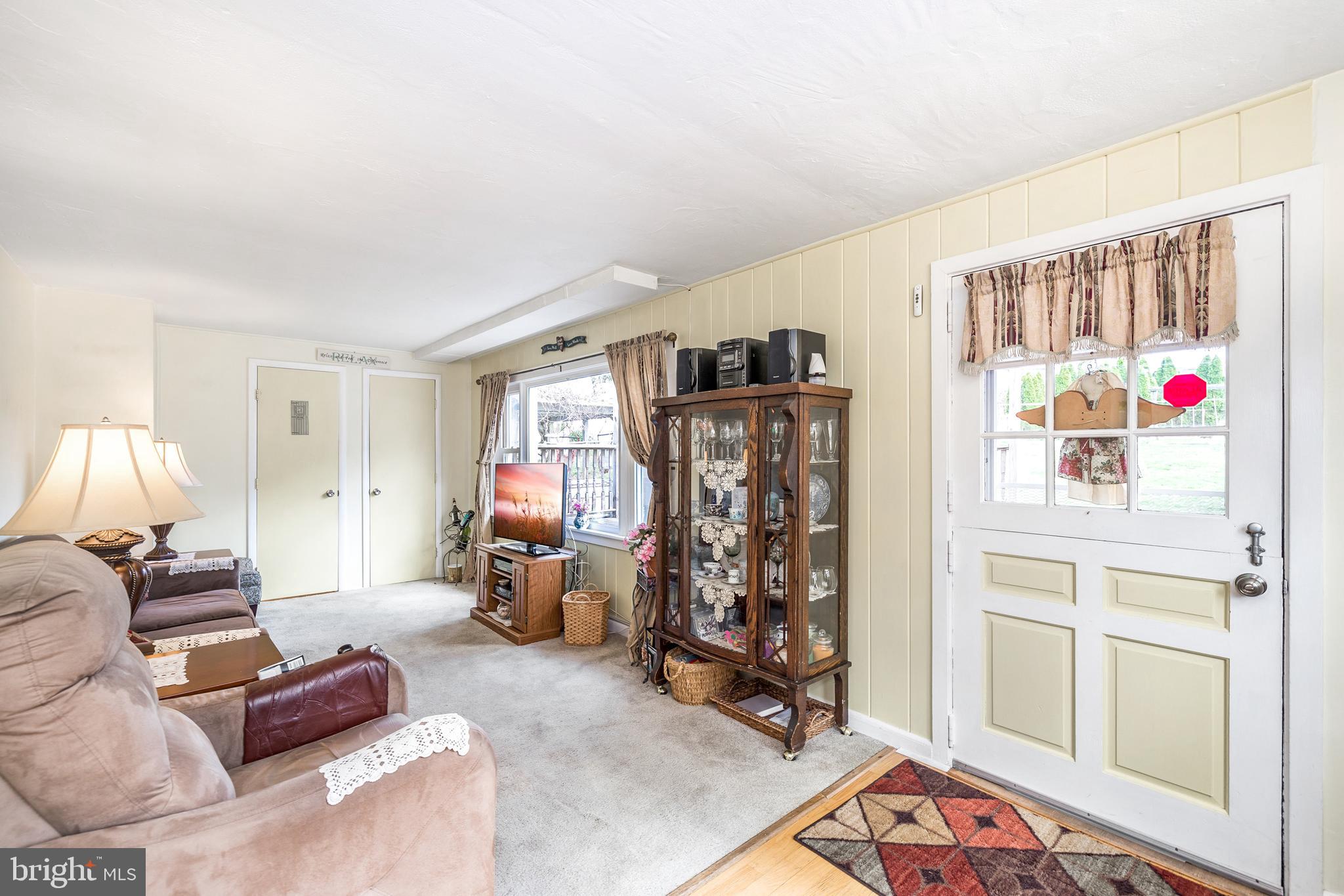 1437 Steel Road Havertown, PA 19083 - Photo 19 of 51