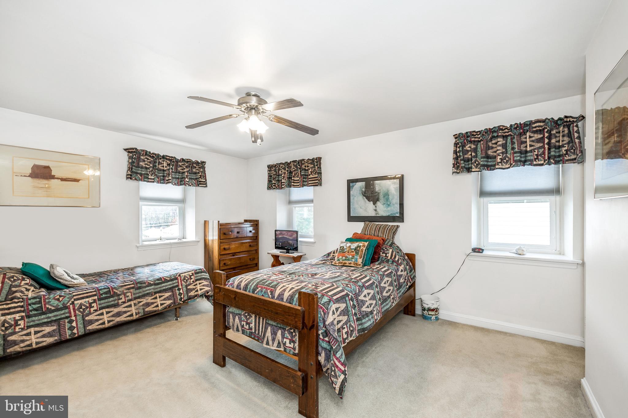 1437 Steel Road Havertown, PA 19083 - Photo 27 of 51