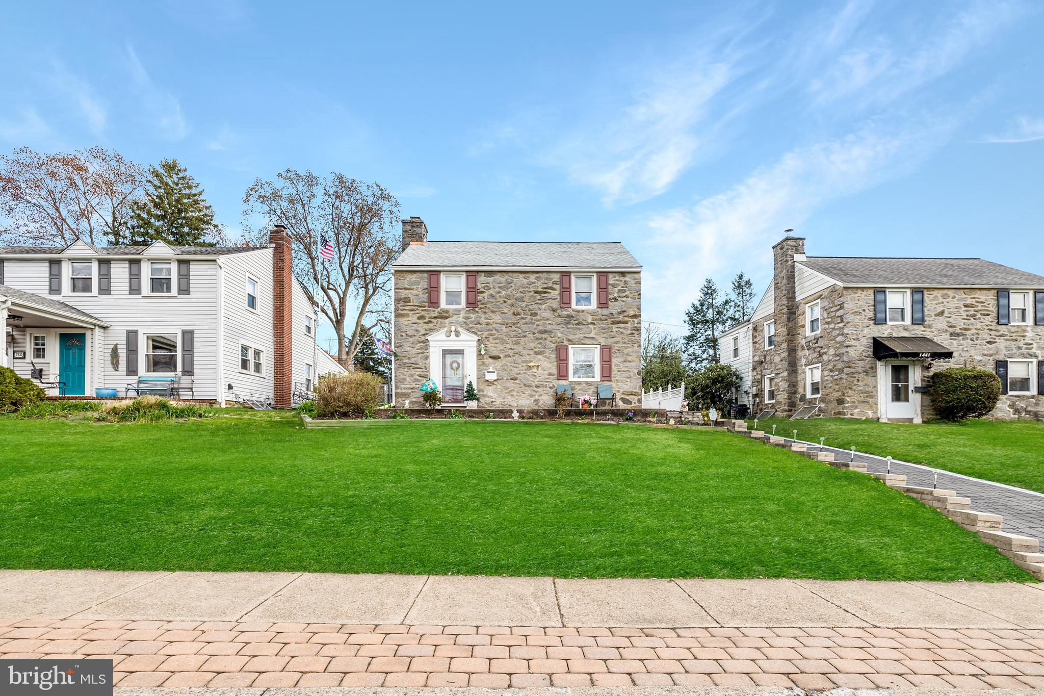 1437 Steel Road Havertown, PA 19083 - Photo 4 of 51
