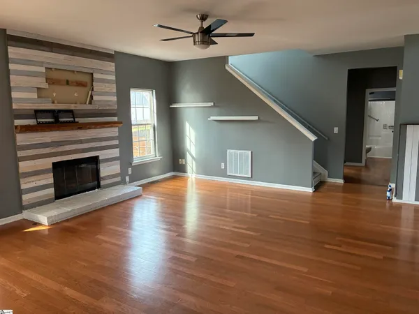 $450,000 | 226 North Orchard Farms Avenue, Simpsonville, SC 29681