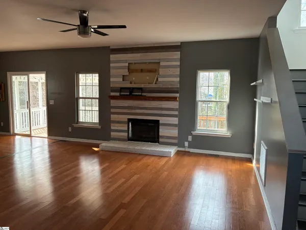 $450,000 | 226 North Orchard Farms Avenue, Simpsonville, SC 29681