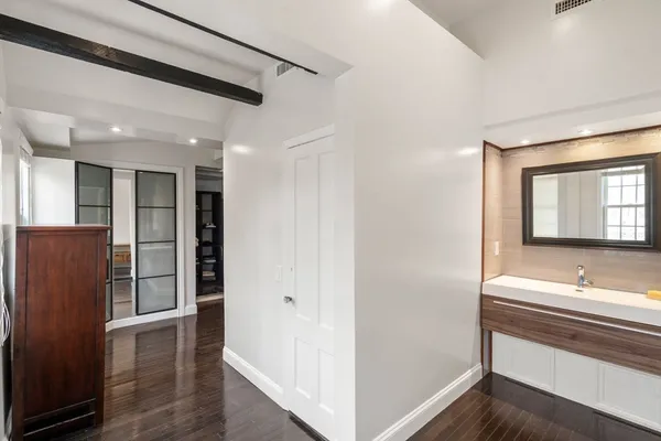 $1,895,000 | 102 Washington Street, Sherborn, MA 01770