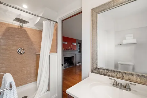$1,895,000 | 102 Washington Street, Sherborn, MA 01770