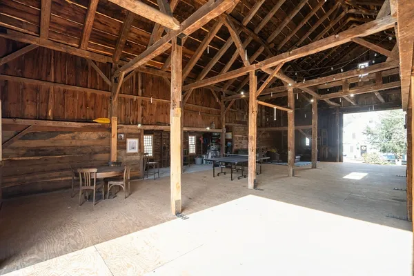 $1,895,000 | 102 Washington Street, Sherborn, MA 01770