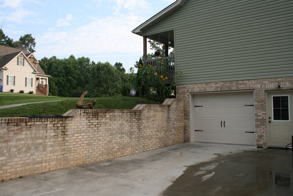 255 Pebble Ridge Drive Southeast Cleveland, TN 37323 - Photo 2 of 18 Gallery Image 2