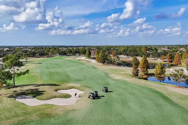 $949,999 | 7833 Valderrama Way, Lakewood Ranch, FL 34202