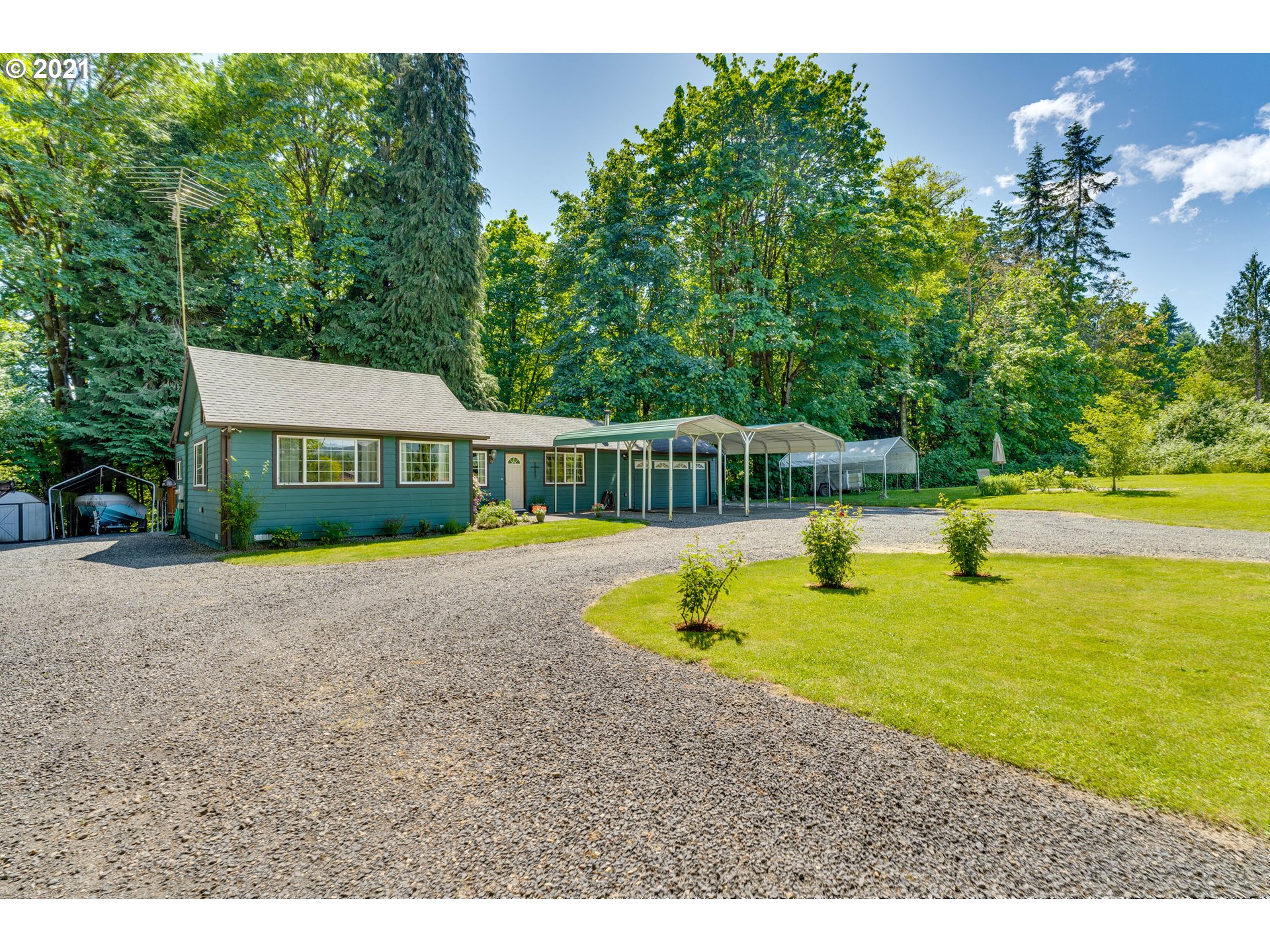 18944 Northwest Logie Trail Road Portland, OR 97231 - Photo 3 of 30