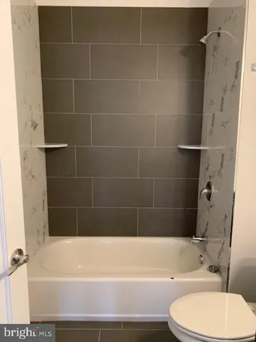 $1,725 | 6162 Ridge Avenue, Unit 203, Philadelphia, PA 19128