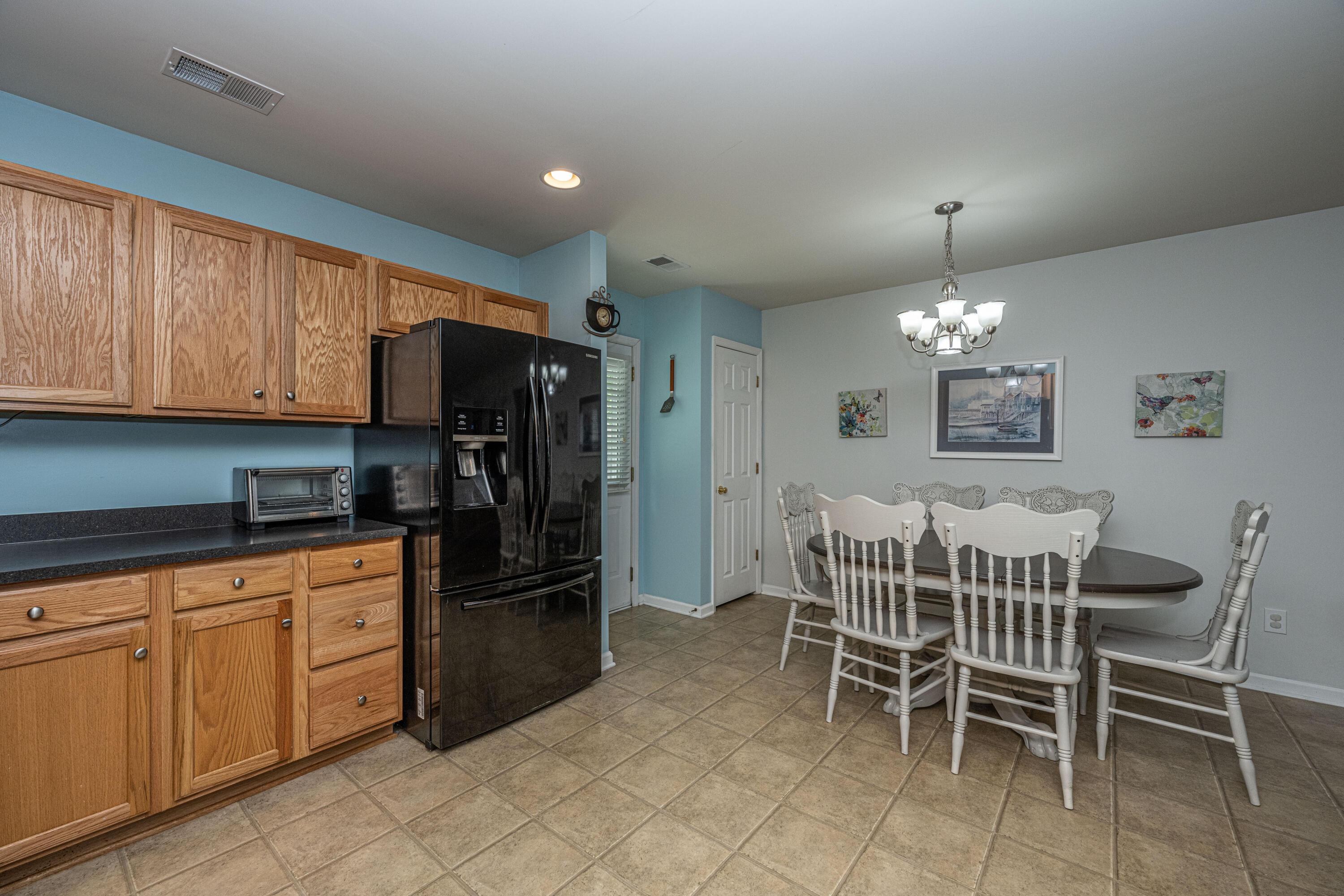 224 Myrtle Way Summerville, SC 29483 - Photo 13 of 35 Eat-In Kitchen