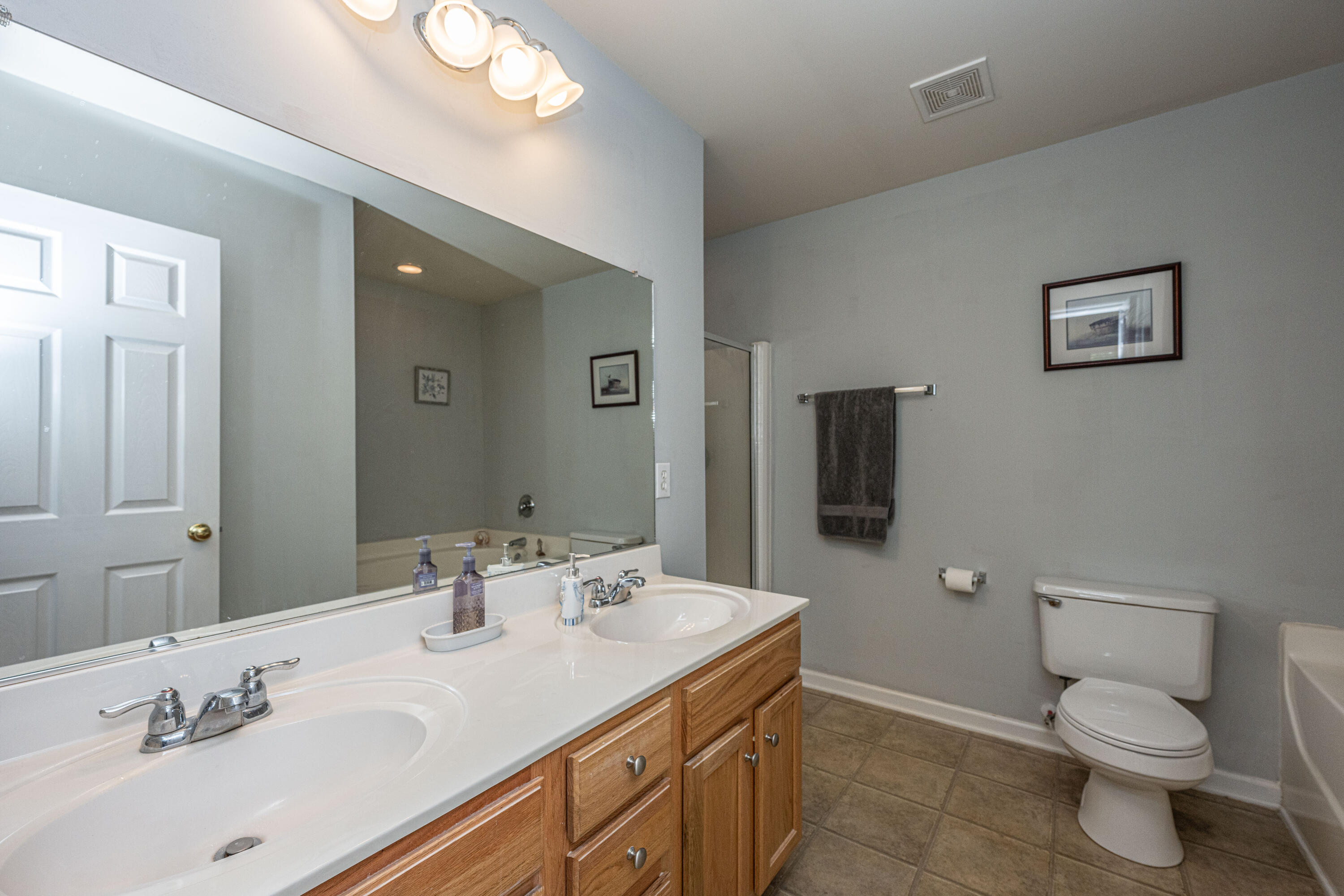 224 Myrtle Way Summerville, SC 29483 - Photo 17 of 35 Primary Bathroom