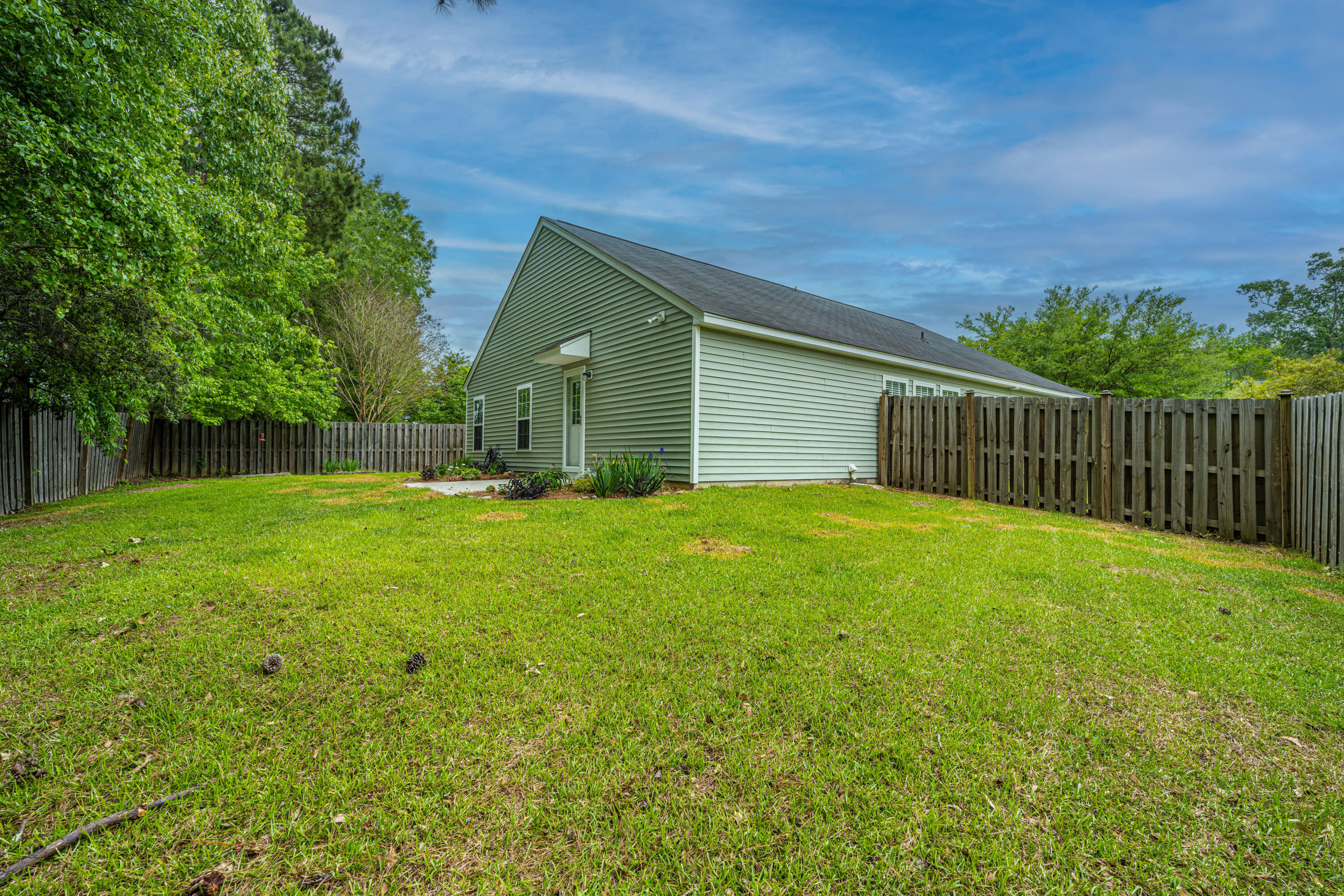 224 Myrtle Way Summerville, SC 29483 - Photo 29 of 35 Fenced-In Backyard