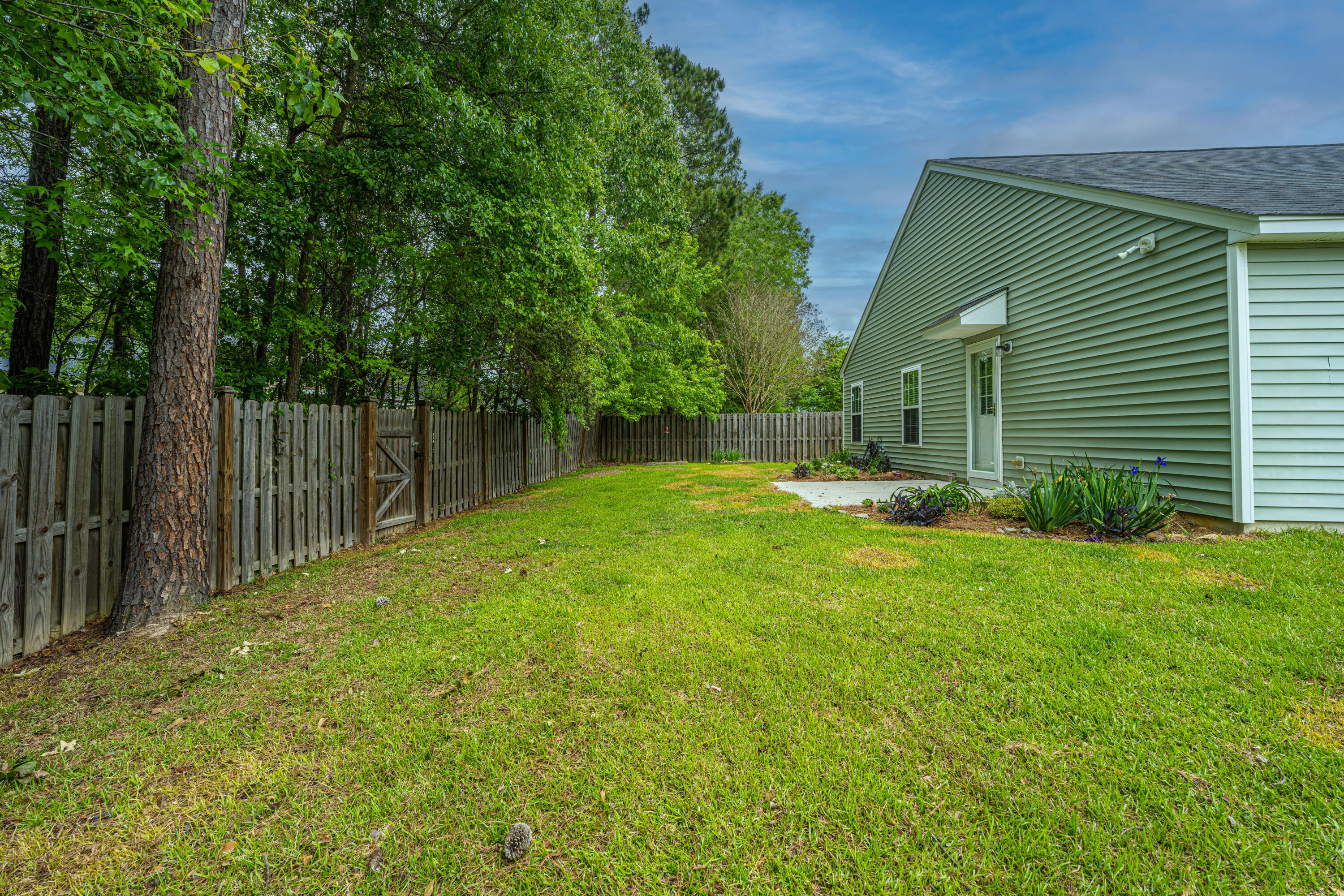 224 Myrtle Way Summerville, SC 29483 - Photo 30 of 35 Fenced-In Backyard