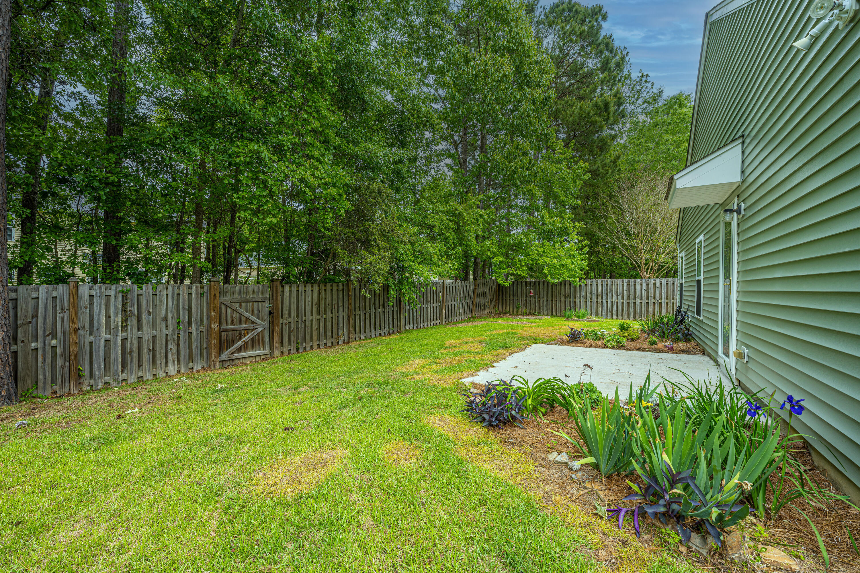 224 Myrtle Way Summerville, SC 29483 - Photo 31 of 35 Private Backyard