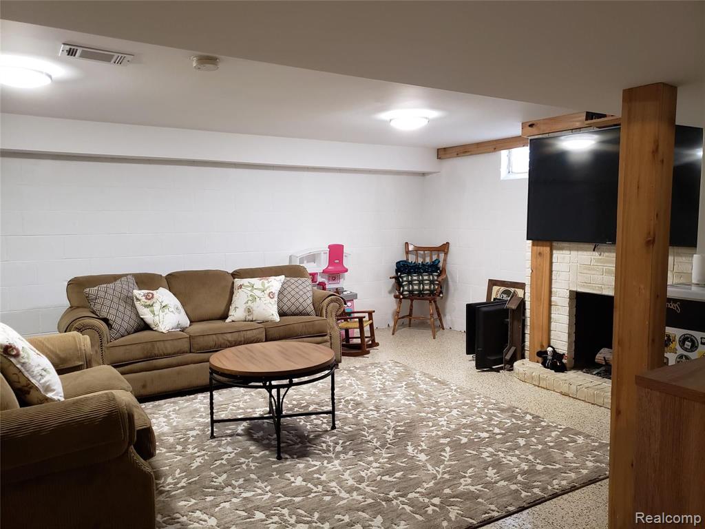 4368 North Belsay Road Flint, MI 48506 - Photo 18 of 22