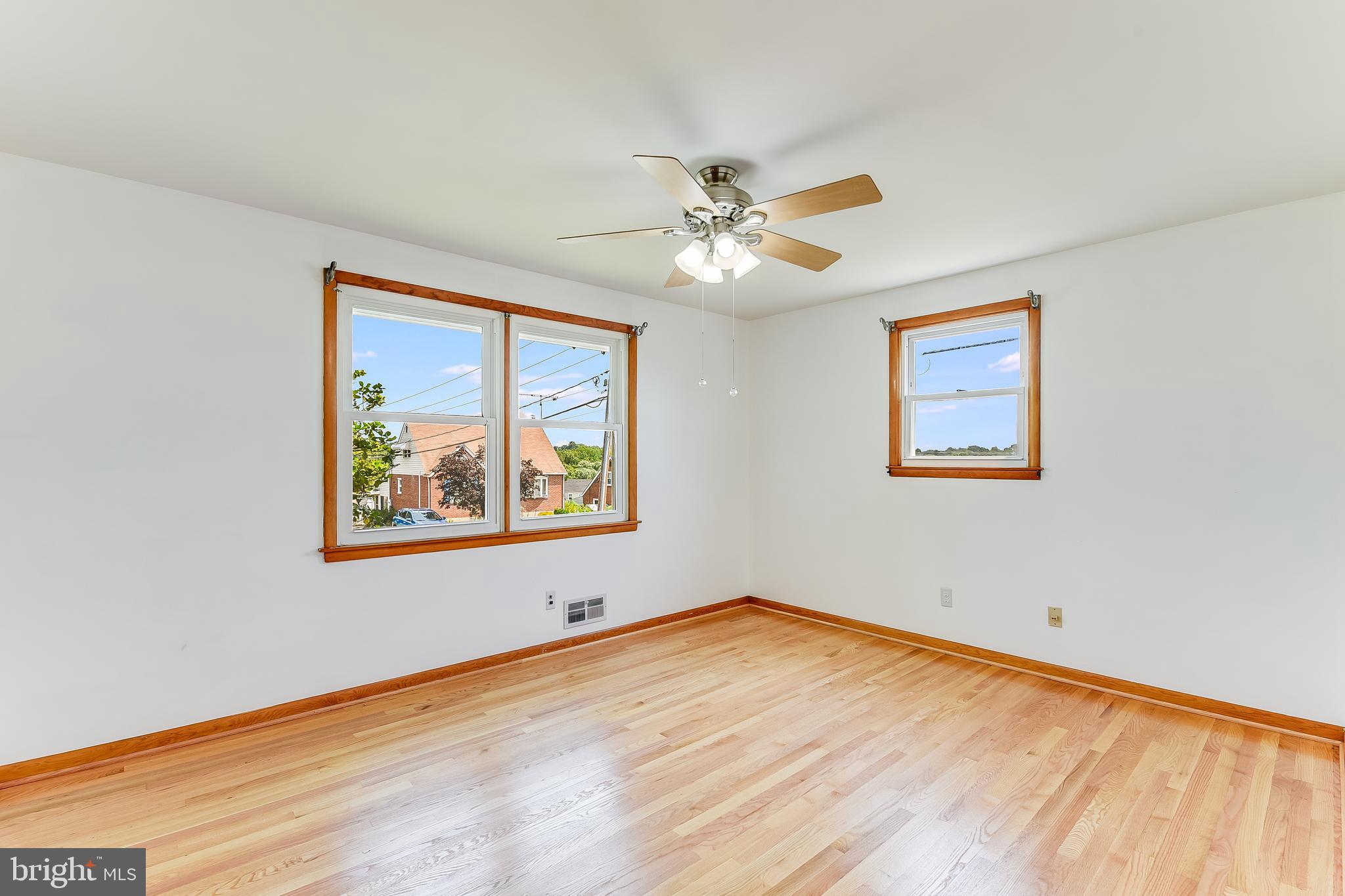 1528 Neighbors Avenue Rosedale, MD 21237 - Photo 16 of 39 Bedroom 1