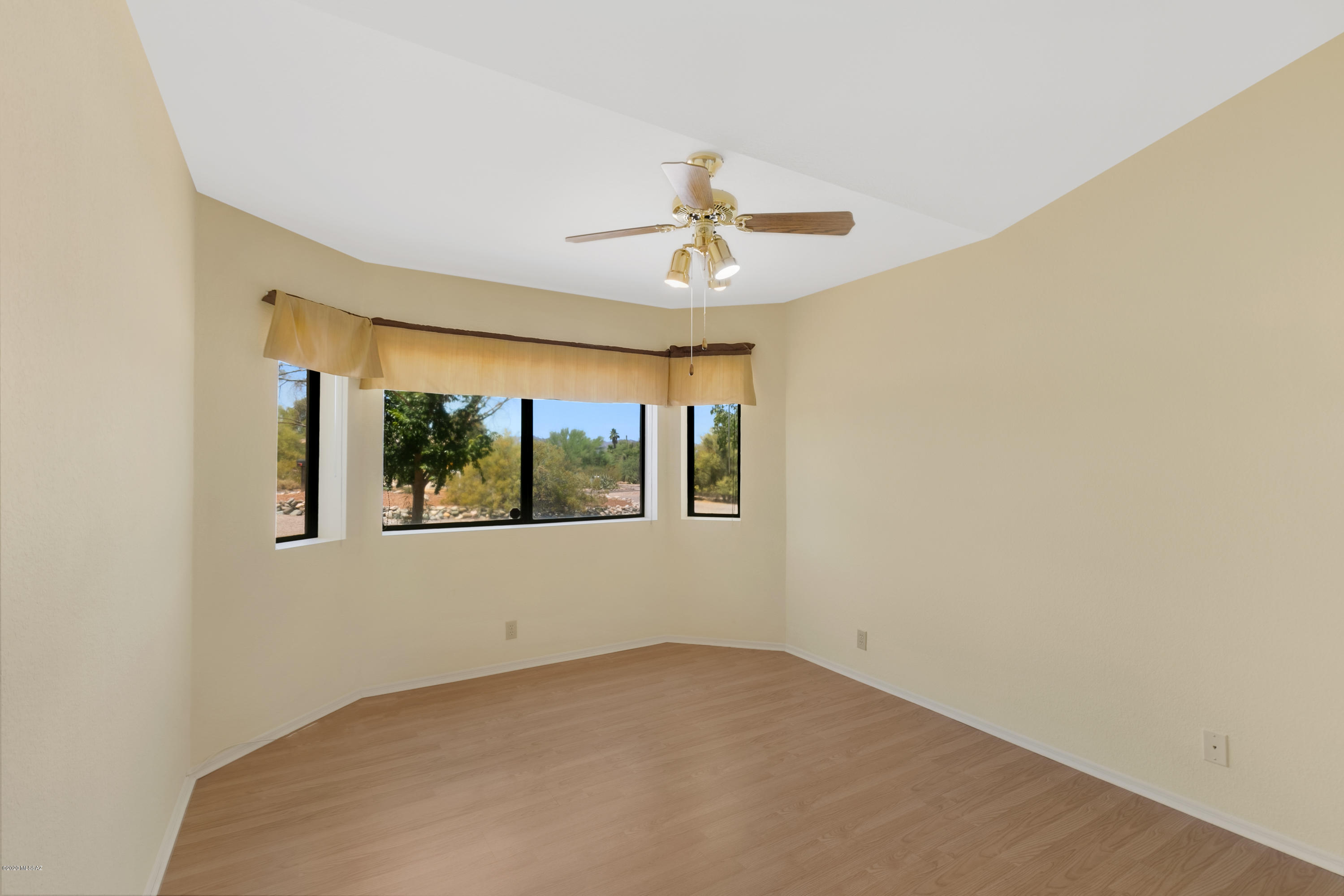 1070 West Panorama Road Tucson, AZ 85704 - Photo 20 of 24 Gallery Image 20