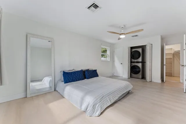 $3,600 | 239 Southeast 34th Avenue, Boynton Beach, FL 33435