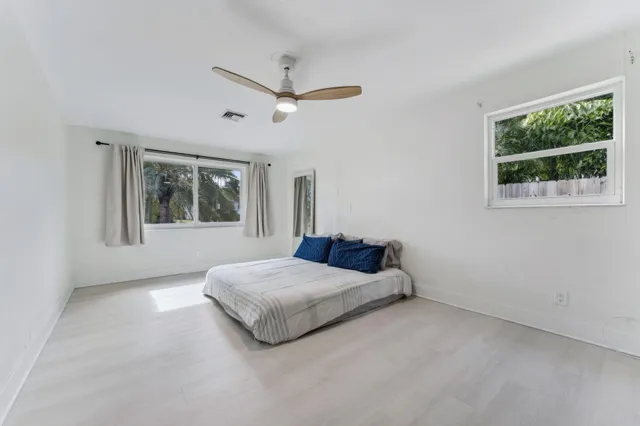 $3,600 | 239 Southeast 34th Avenue, Boynton Beach, FL 33435