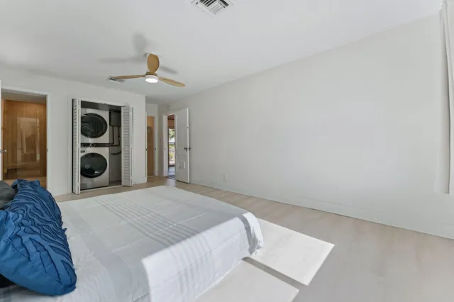 $3,600 | 239 Southeast 34th Avenue, Boynton Beach, FL 33435