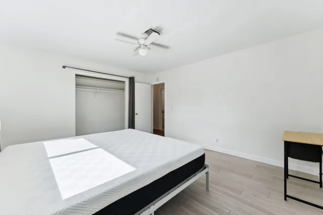 $3,600 | 239 Southeast 34th Avenue, Boynton Beach, FL 33435