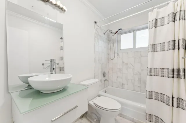 $3,600 | 239 Southeast 34th Avenue, Boynton Beach, FL 33435