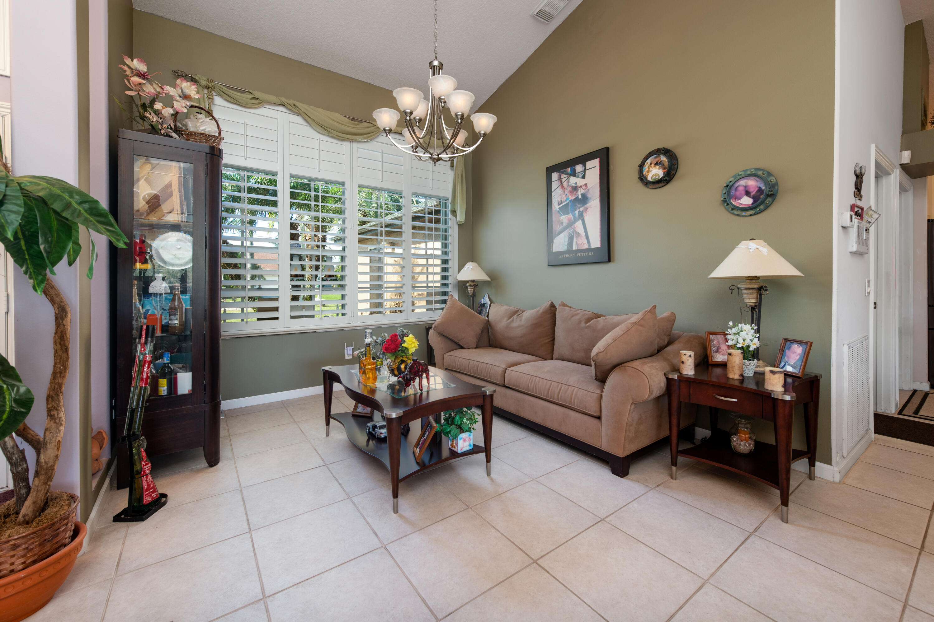 3523 Southwest Macon Road Port St. Lucie, FL 34953 - Photo 14 of 43 Living Room
