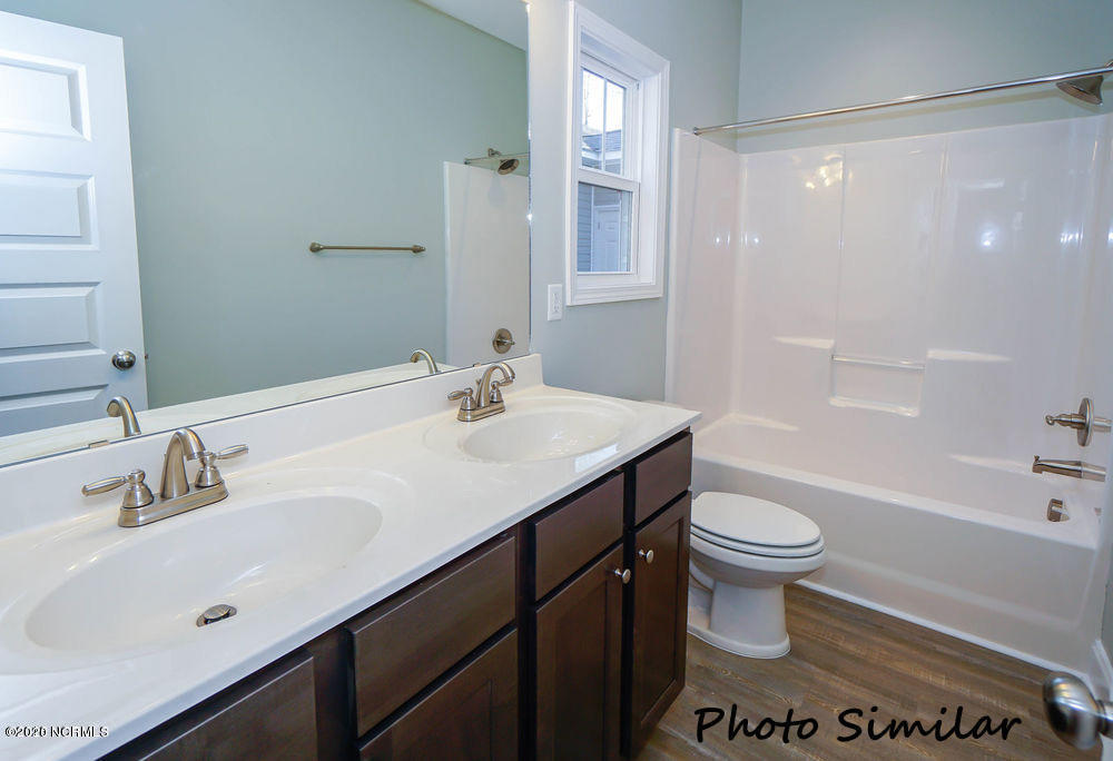 31 Owens Road Rocky Point, NC 28457 - Photo 9 of 11 Master Bath